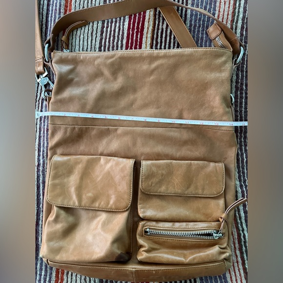 HOBO International leather adjustable crossbody bag - Picture 11 of 13